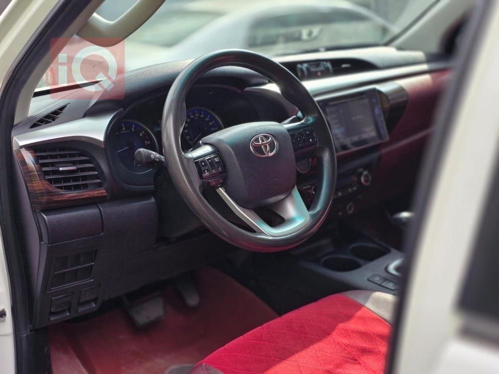 تويوتا هايلوكس